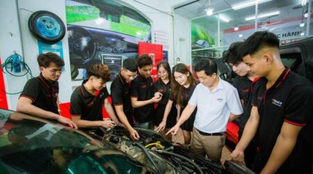 Mức học phí ngành công nghệ kỹ thuật ô tô có cao không?