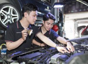 Bộ đội nạp thẻ học nghề ô tô có những lợi thế gì?