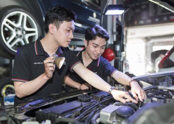 Bộ đội nạp thẻ học nghề ô tô có những lợi thế gì?