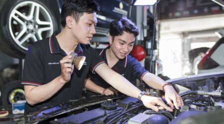 Bộ đội nạp thẻ học nghề ô tô có những lợi thế gì?