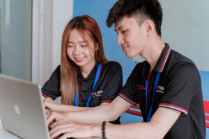 Học sửa laptop có dễ không? học sửa laptop