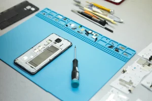 Nghề sửa chữa điện thoại phù hợp với ai? anh-dai-dien_1
