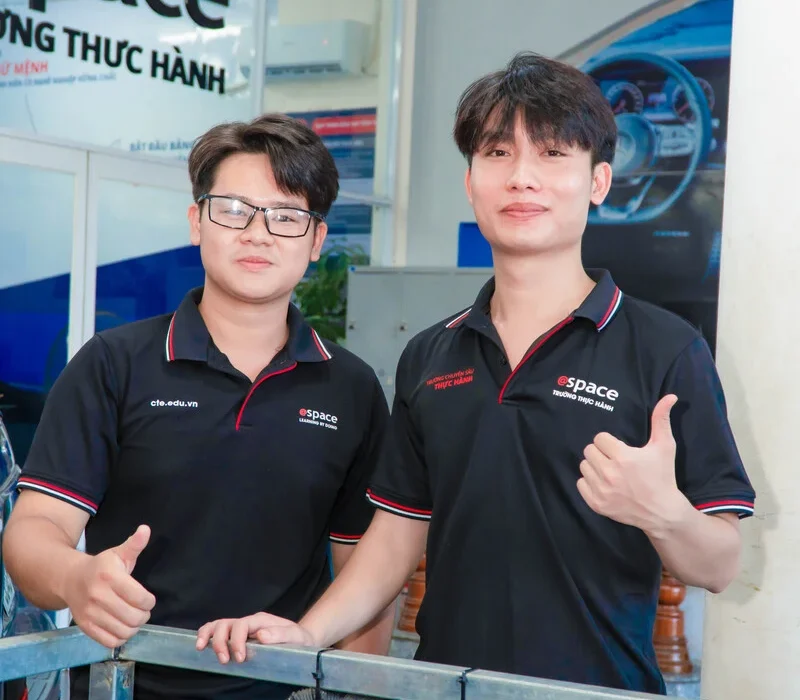 Bị cận thị có học nghề sửa chữa ô tô được không? anh-dai-dien