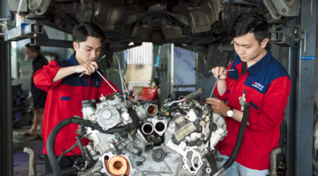 Muốn học nghề sửa chữa ô tô mất bao lâu?