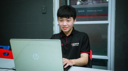 Chưa biết gì có học nghề sửa chữa máy tính toàn diện được không?