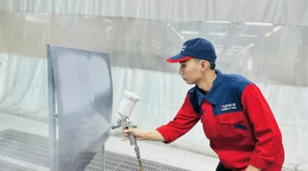 Ai nên học nghề sơn ô tô?