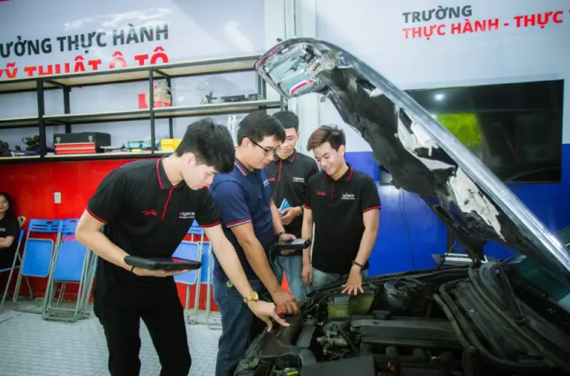 Trường dạy sửa chữa ô tô chất lượng tại Đà Nẵng Aspace (6)