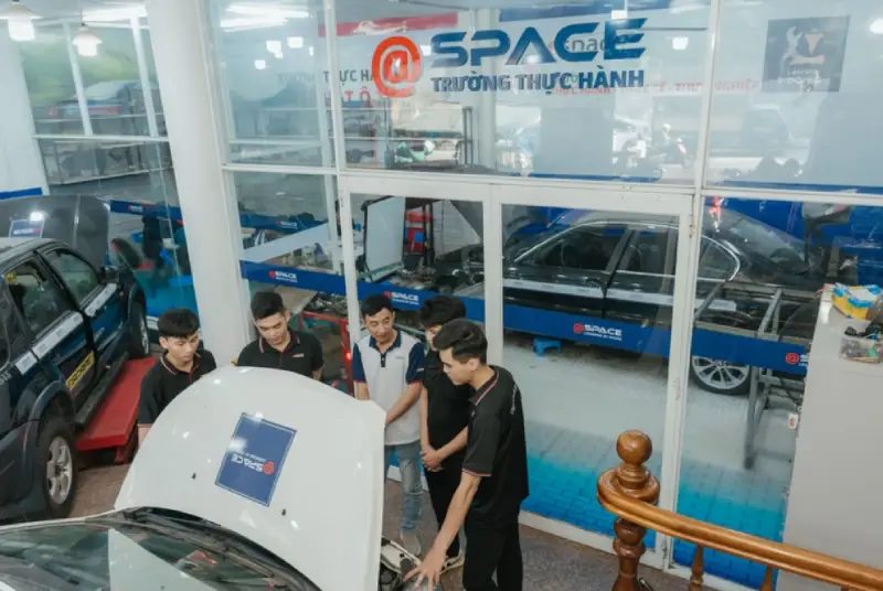 Trường dạy sửa chữa ô tô chất lượng tại Đà Nẵng Aspace (8)