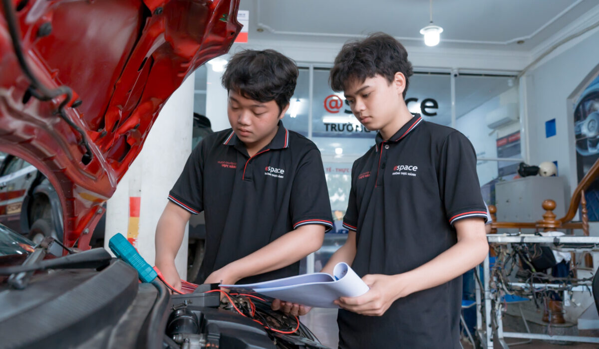 Khám phá giá trị của bằng kỹ sư công nghệ ô tô trong thời đại 4.0 Bằng kỹ sư công nghệ ô tô tại Aspace