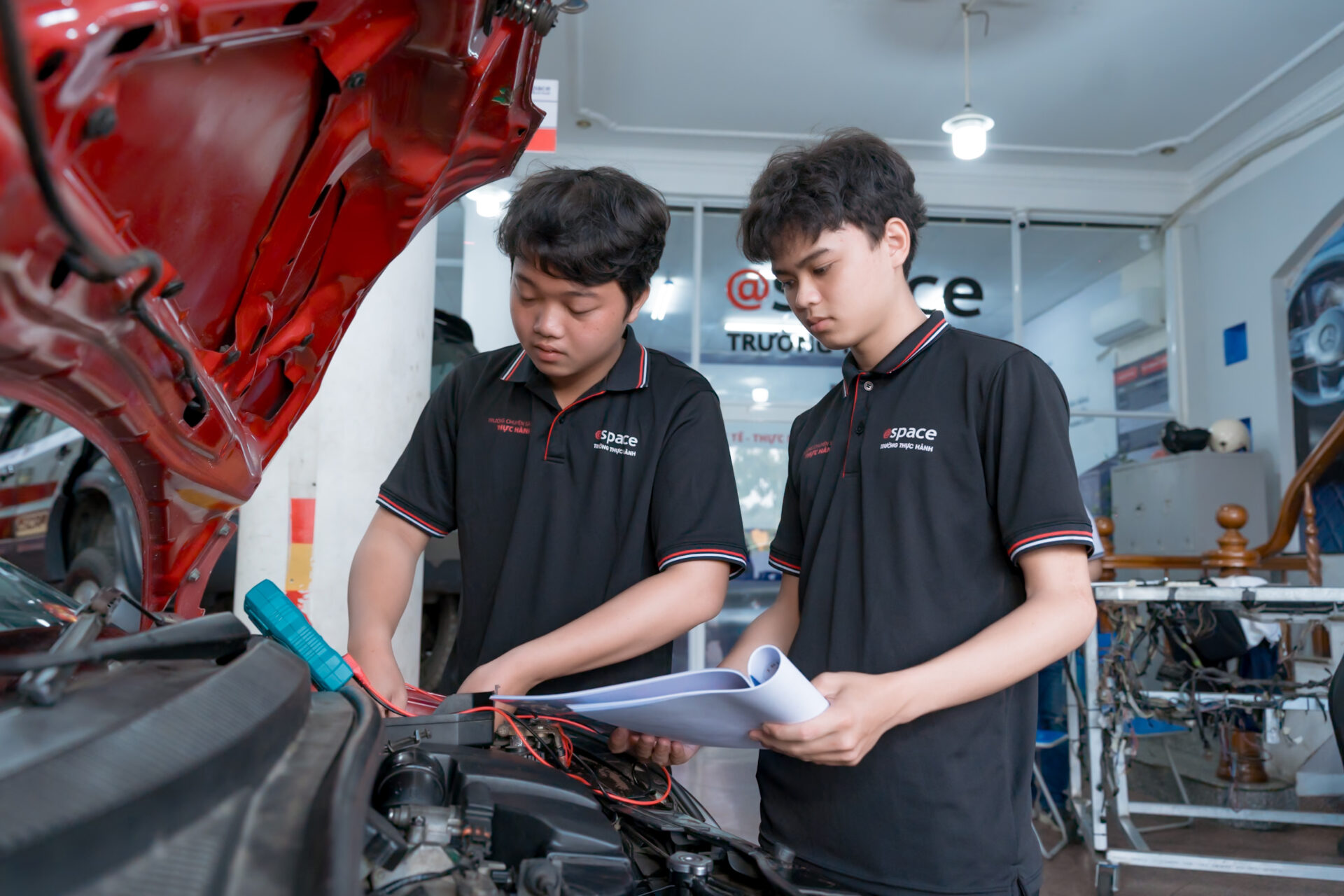 Read more about the article Khám phá giá trị của bằng kỹ sư công nghệ ô tô trong thời đại 4.0