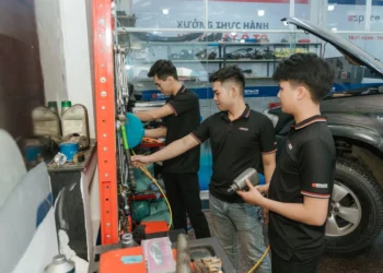 Nên học cao đẳng hay học nghề đối với ngành kỹ thuật ô tô?