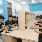 Ngành công nghệ kỹ thuật điện điện tử nên học trường nào?