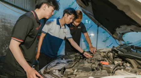 18 tuổi nên đi học công nghệ ô tô hay đi làm?
