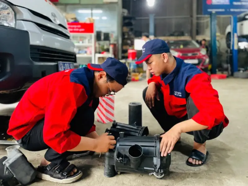 Học ngành kỹ thuật ô tô ra làm gì Aspace (1)
