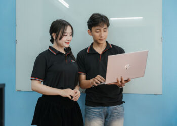 Bộ đội học sửa chữa máy tính có được không?