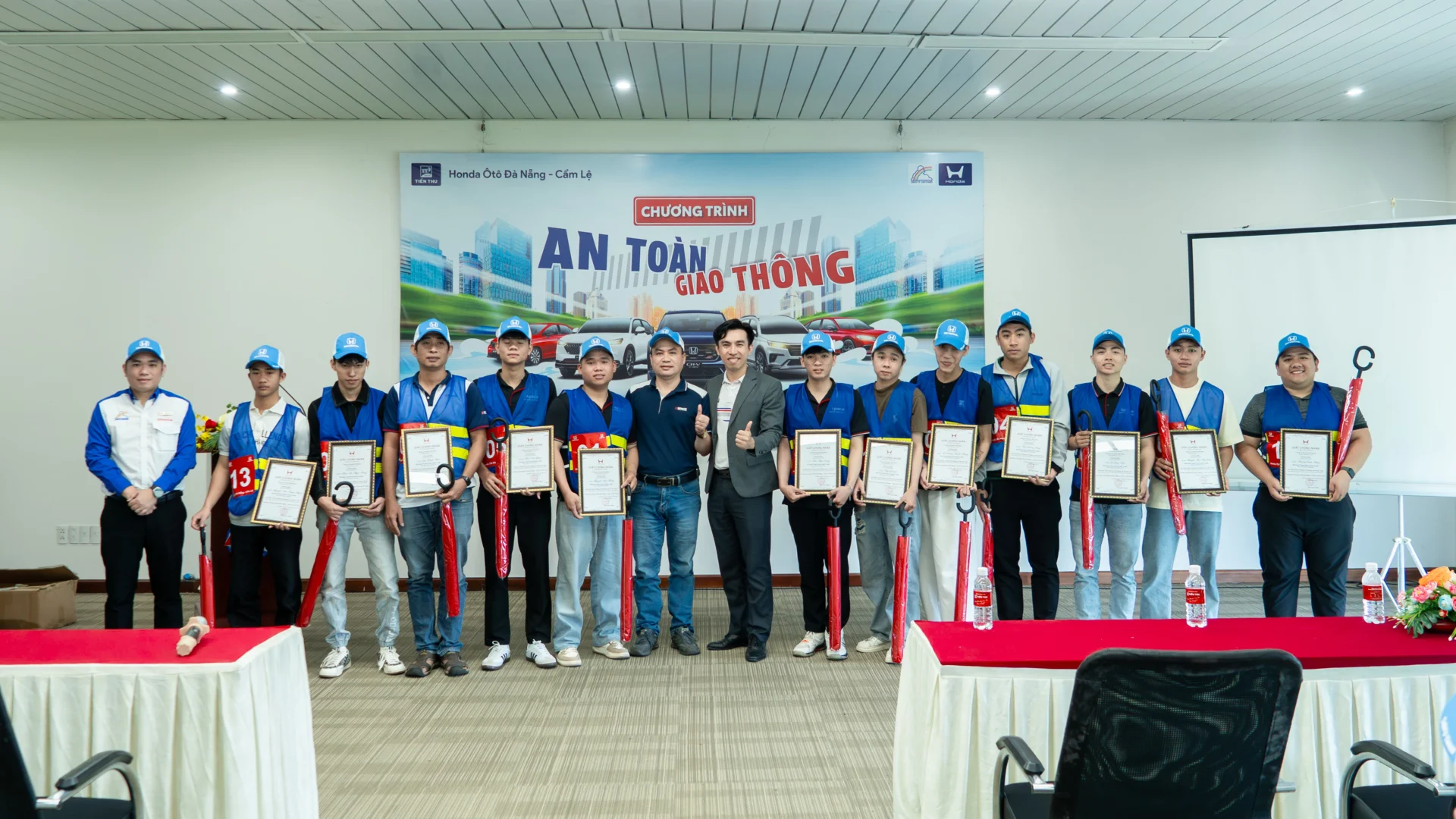 Read more about the article Chương Trình Tập Huấn An Toàn Giao Thông Do Honda Ô Tô Tiến Thu Tổ Chức