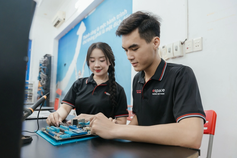 học nghề kỹ thuật