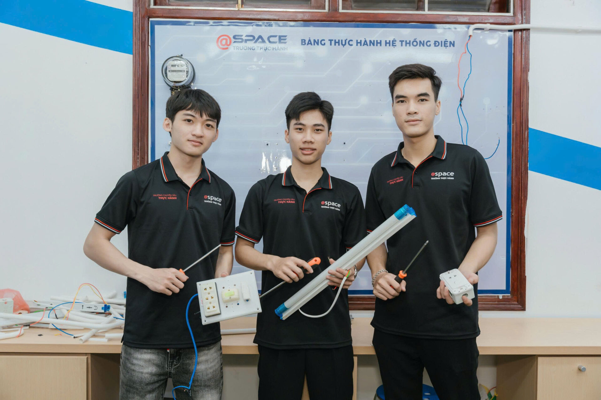 Nghề điện dân dụng & điều hòa