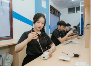 Học ngành điện là học gì? Ra trường làm những vị trí nào?