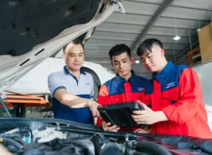 Mức học phí trung bình ngành Công nghệ ô tô 2026 là bao nhiêu?