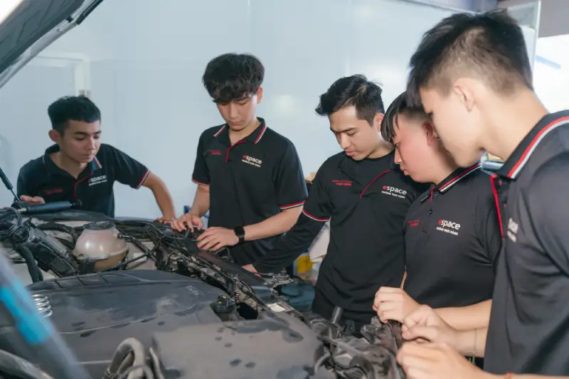 Trường nghề dành cho học sinh tốt nghiệp THCS (4)